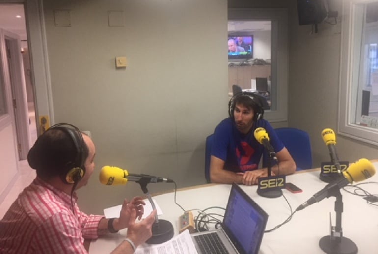 Alberto Corbacho, momentos antes de comenzar la entrevista en SER Deportivos