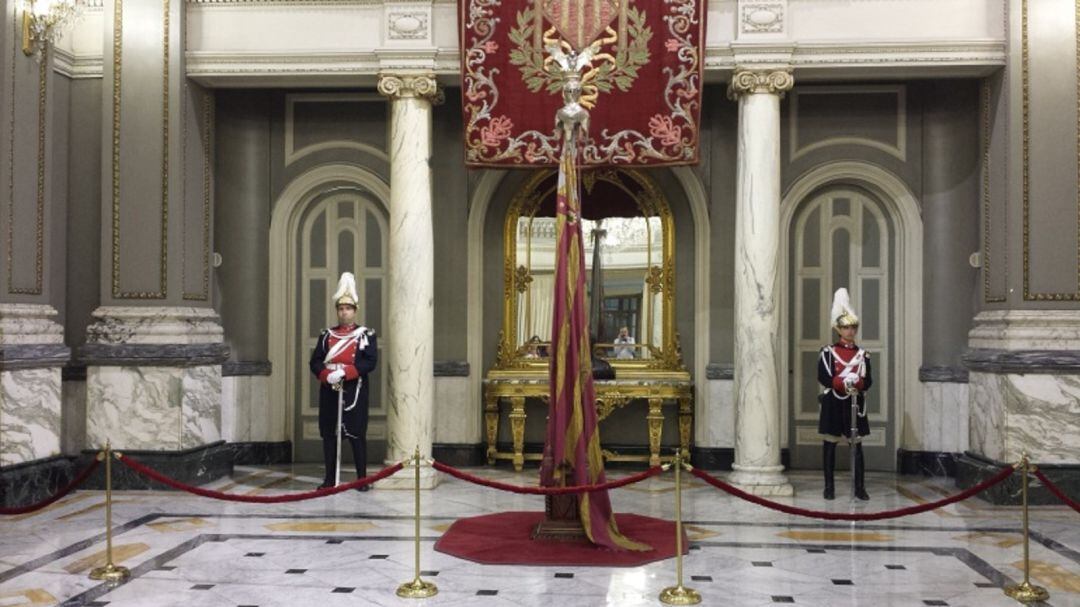 Foto de archivo de la Senyera en el salón de cristal