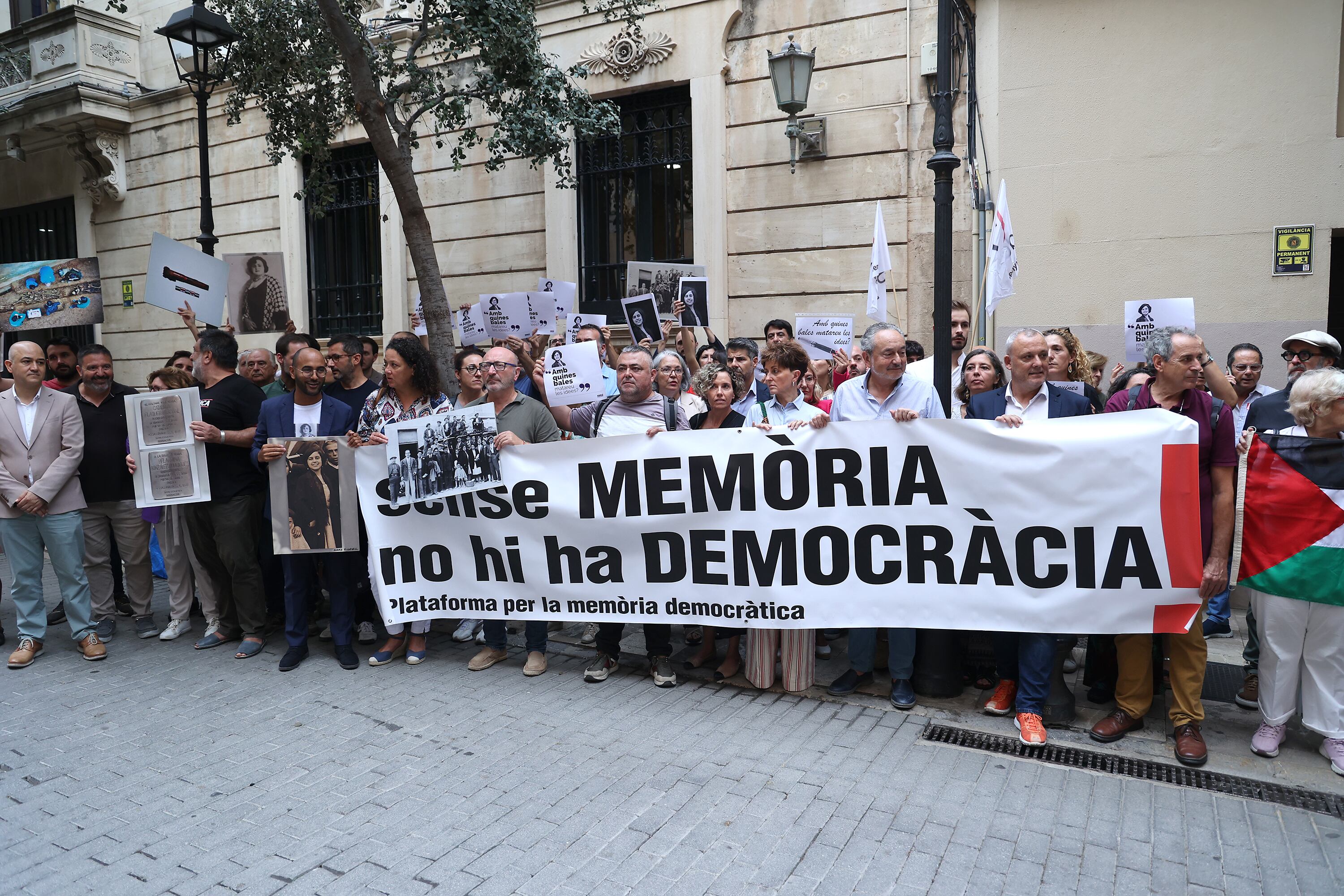 Concentración en contra de la derogación de la ley balear de memoria democrática  (Photo By Isaac Buj/Europa Press via Getty Images)