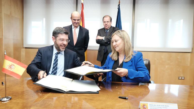 Alberto Nadal, Pilar del Olmo, Juan Vicente Herrera y Luis de Guindos