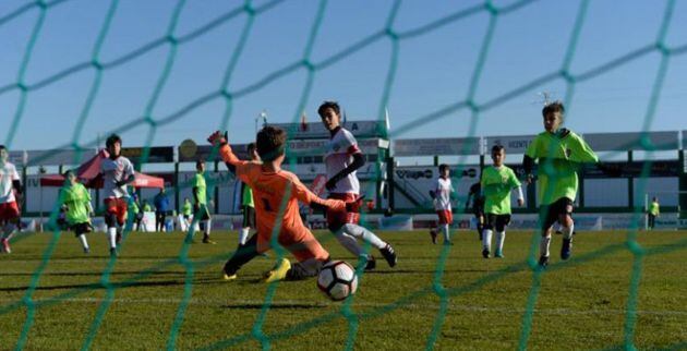 El fútbol sigue siendo un deporte mayoritariamente masculino.