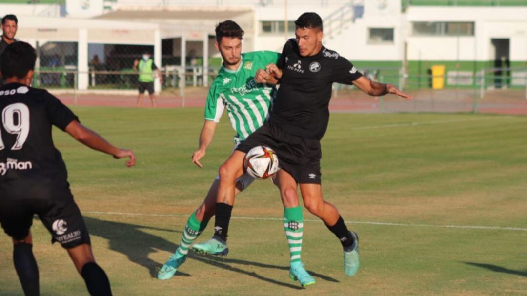 El Xerez DFC perdió en el Navarro Flores ante el Betis Deportivo