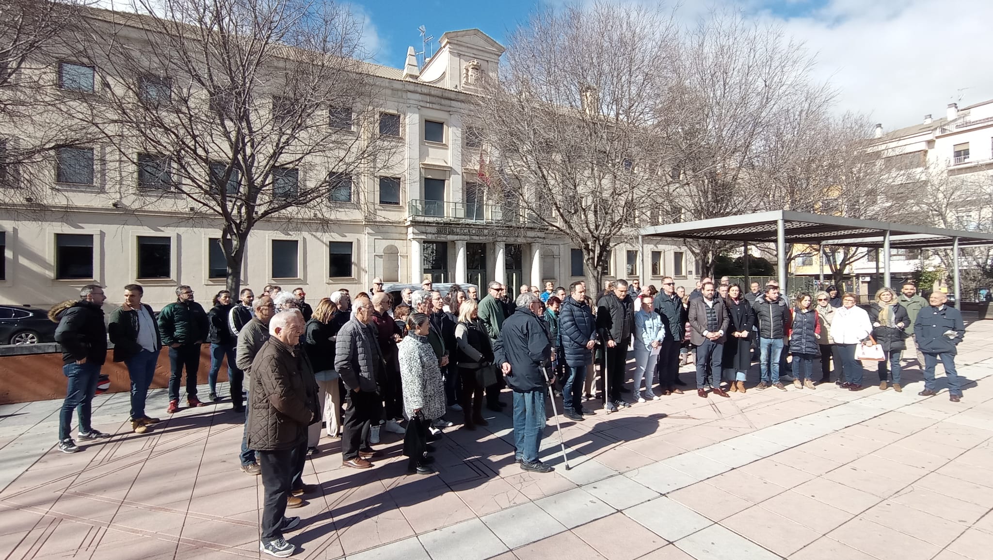 Concentración de apoyo a la Guardia Civil en Cuenca, tras los asesinatos de Barbate