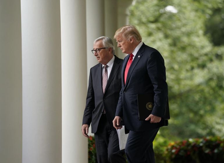 Jean-Claude Juncker, presidente de la comisión europea, junto al presidente de los EE.UU Donald Trump.