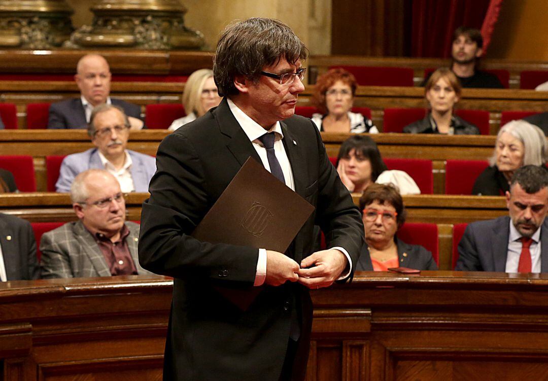 Carles Puigdemont al Parlament de Catalunya el 10 d'octubre de 2017