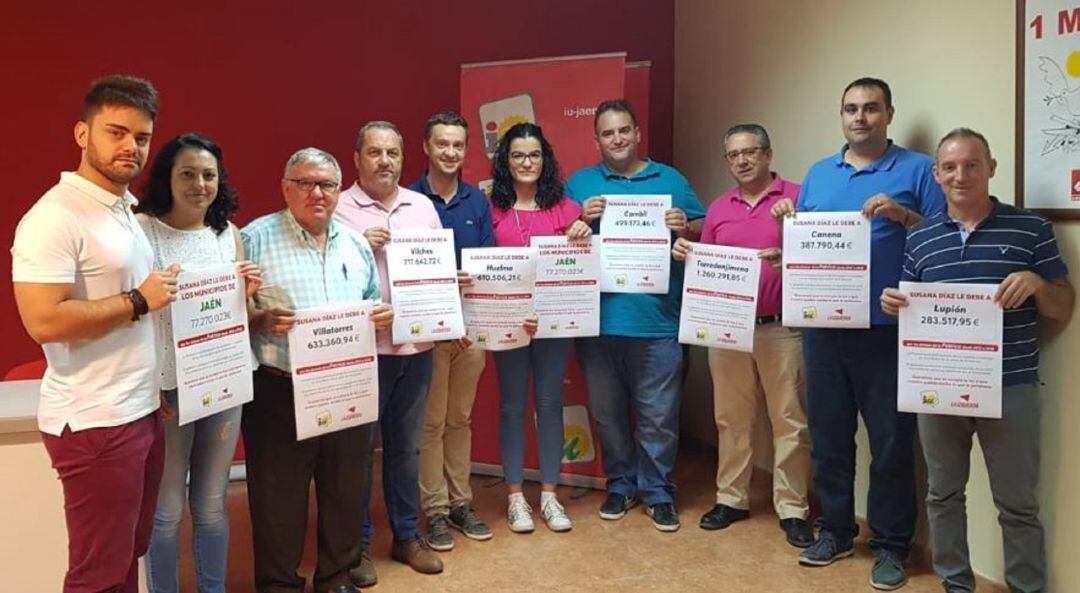 Alcaldes de IU reunidos en la sede de la capital