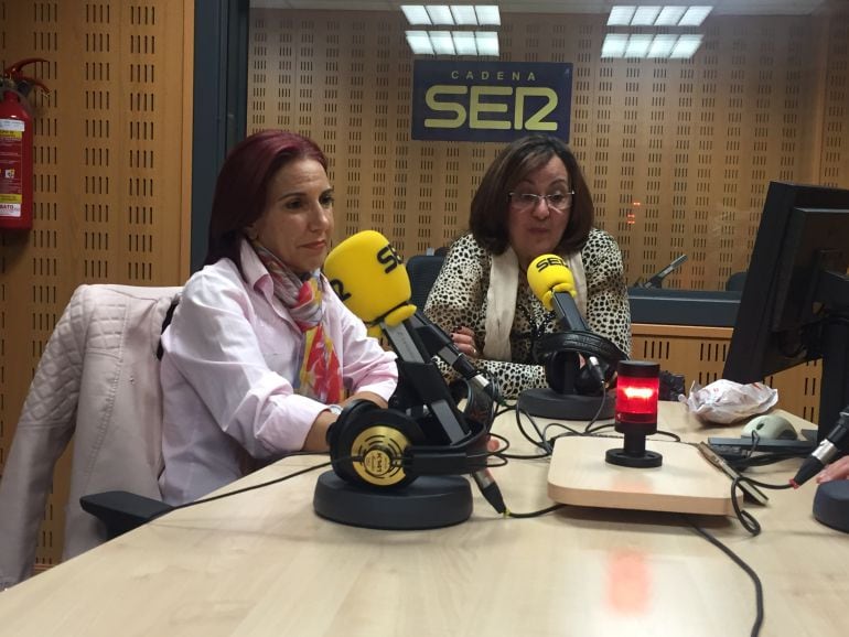 Ana Isabel Alonso, atleta y Leonor González, presidenta de la Asociación contra el cáncer en Palencia