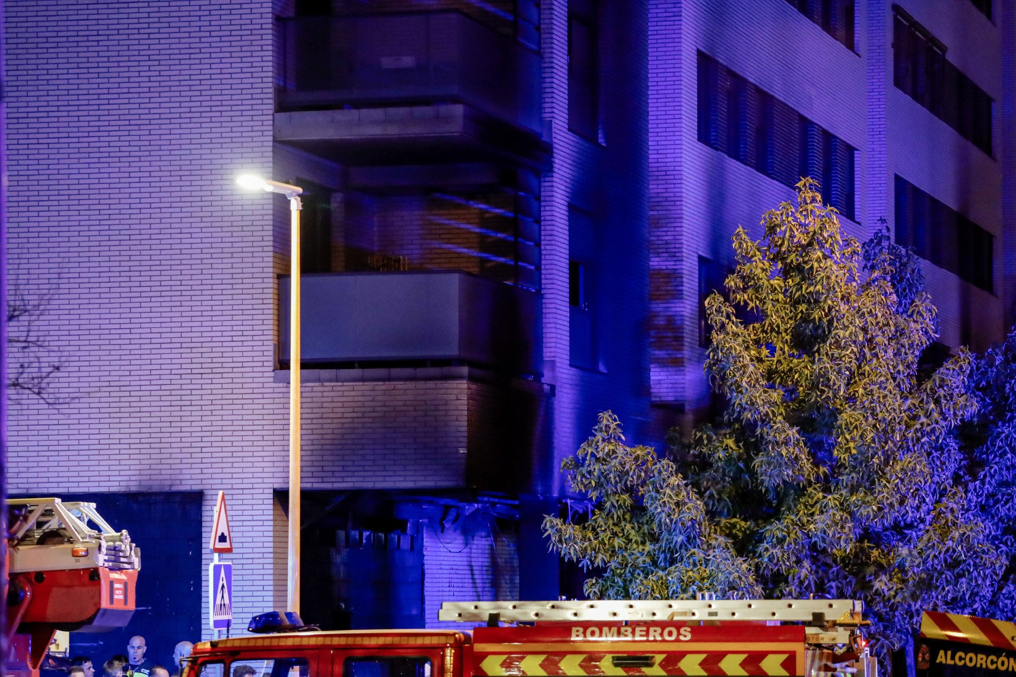 06/10/2022 Edificio afectado donde ha ocurrido un incendio, a 6 de octubre de 2022, en Alcorcón, Madrid (España).   POLITICA 
Carlos Luján - Europa Press