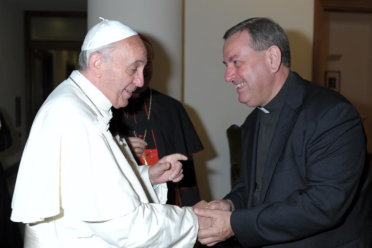 El Papa Francisco, junto a Monseñor del Río