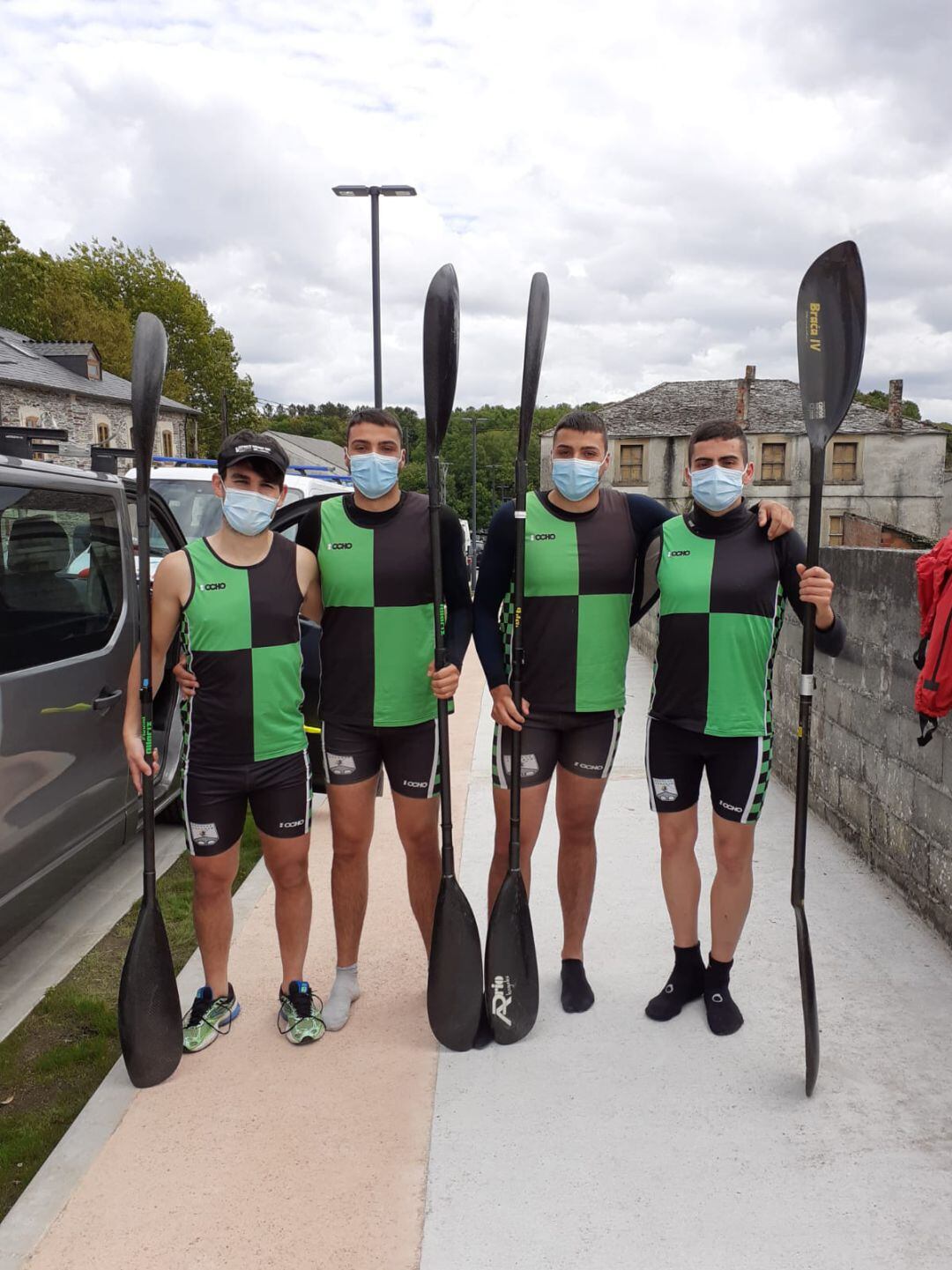 Buena participación del Club Fluvial de Allariz, en el descenso del Miño en Lugo