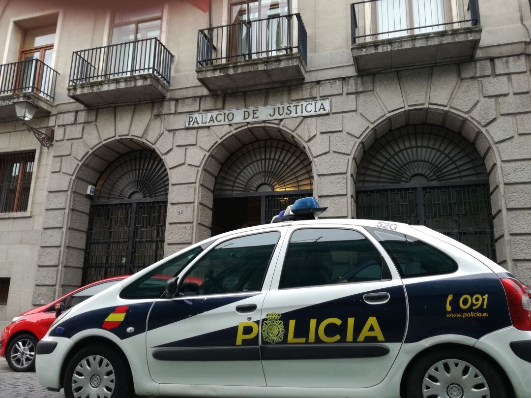 Condenados dos guardias civiles por realizar cacheos &quot;vejatorios&quot; en un control en Segovia