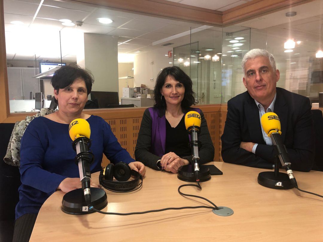 Anna Güell, Sílvia Castelló i José Antonio Donaire 