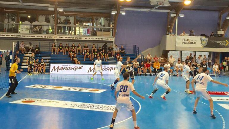 El Ademar sumó su tercera victoria estival