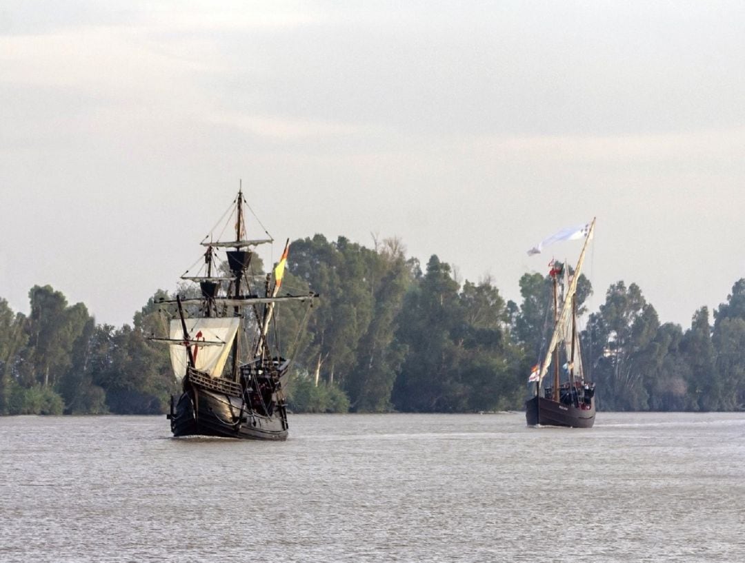 La nao navegando por el río Guadalquivir