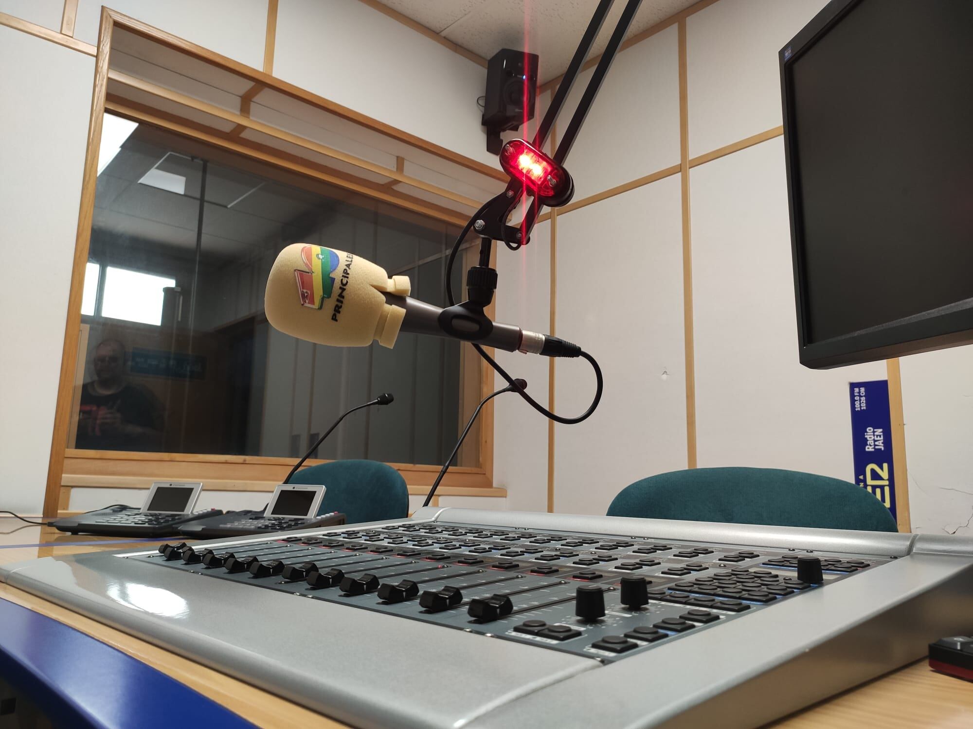 Uno de los estudios de Radio Jaén Cadena SER