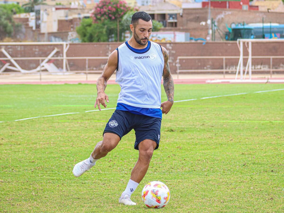 Leo Ferroni: “El equipo está totalmente preparado para comenzar la Liga”
