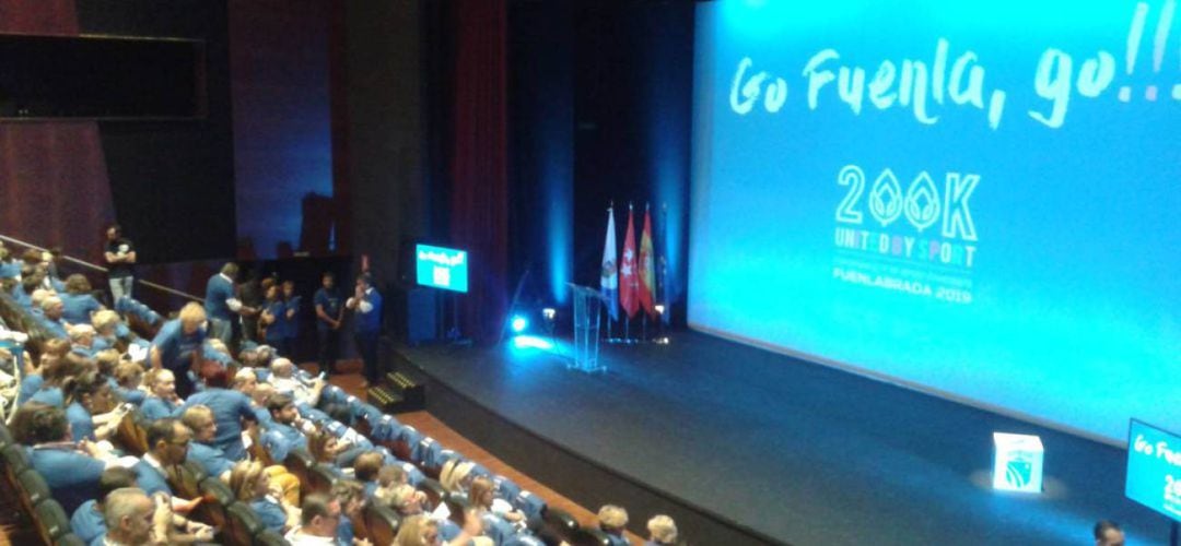 El teatro del Tomás y Valiente acogió un acto de apoyo a la candidatura de Fuenlabrada como Ciudad Europea del Deporte. 