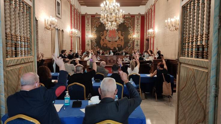 La Columna de Carlos Arcaya: «Los presupuestos municipales de 2021, un año durísimo, se van a volver a retrasar»