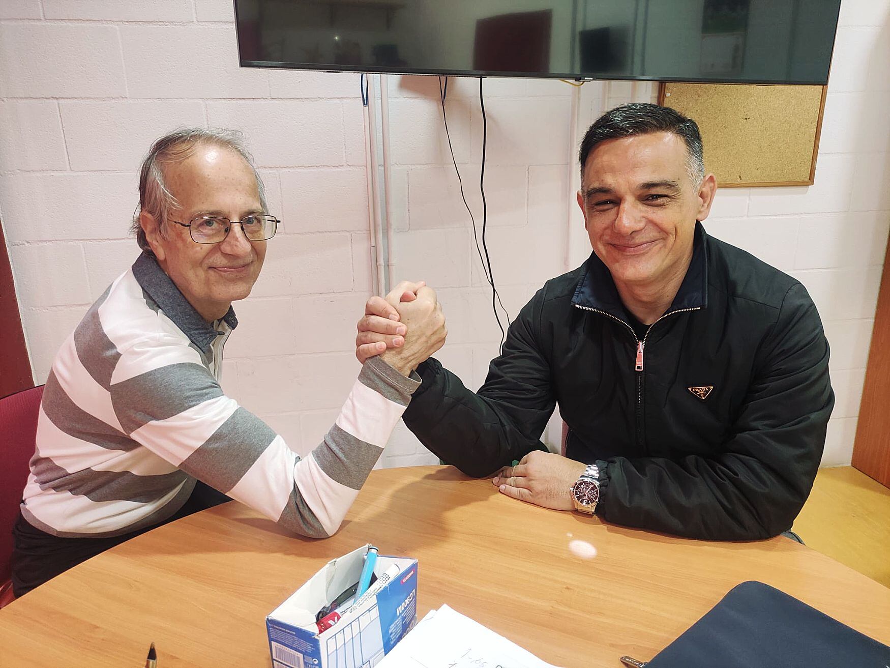 Joâo Gonçalves se ve fuerte para seguir en el Almería.