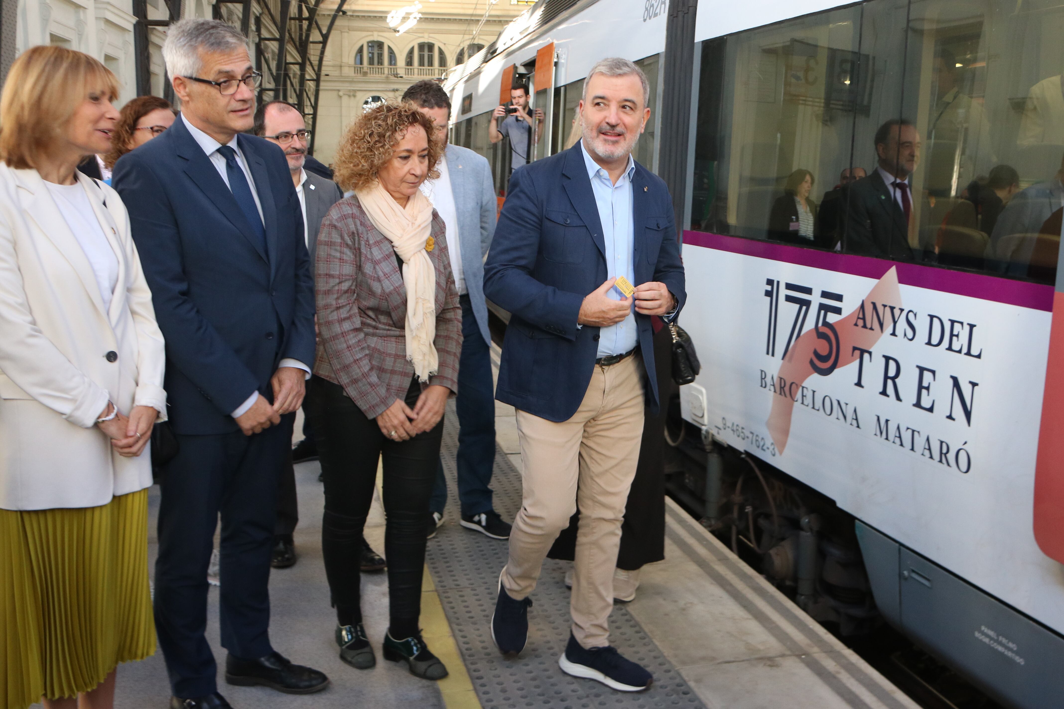 La presidenta de la diputació, el secretari d'Estat de Transports, la consellera de Territori i l'alcalde de Barcelona a l'Estació de França