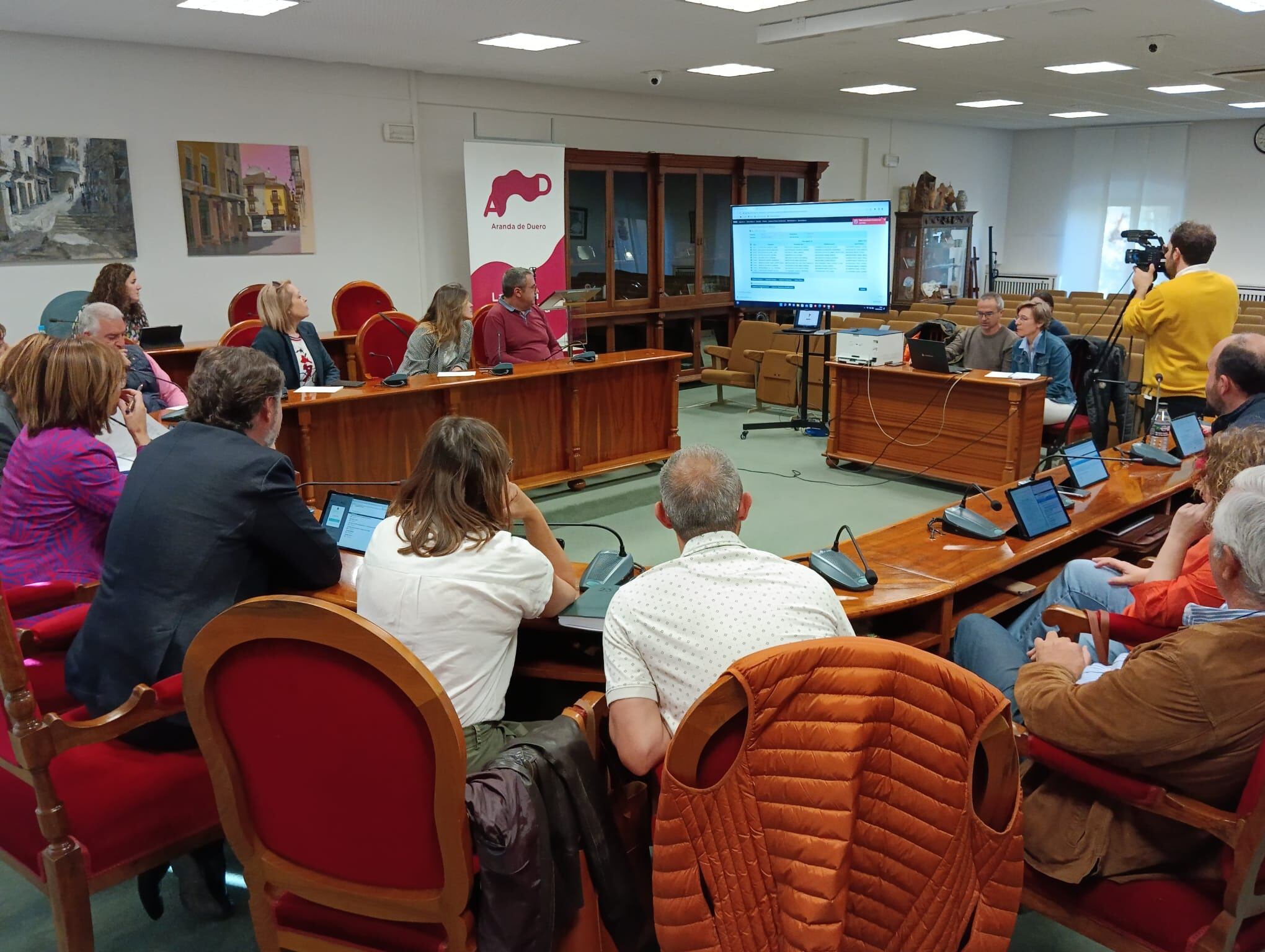 El sorteo se realiza con un programa informático que designa al azar a los miembros de las mesas