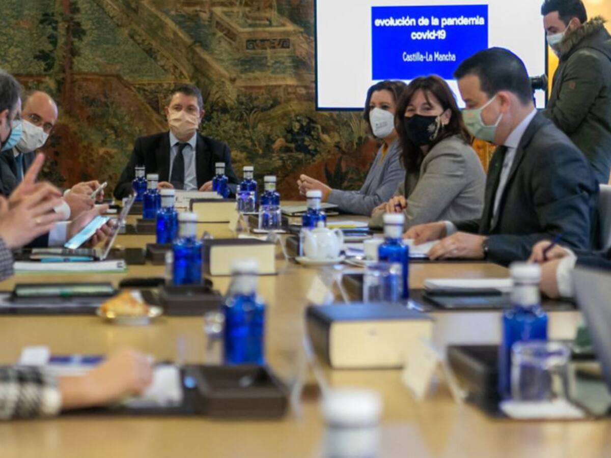 Page pide cautela ante la relajación de algunas restricciones por el Covid