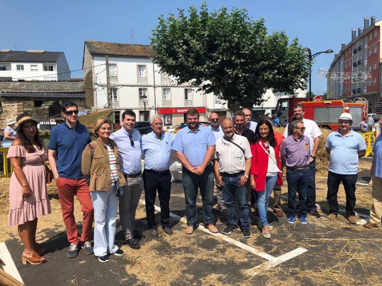 El secretario de los socialistas gallegos, Gonzalo Caballero, se ha dejado ver en varios municipios de la provincia de Lugo apoyando a sus regidores