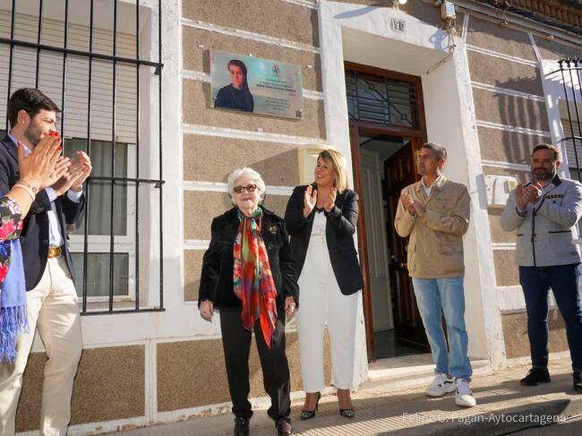 Homenaje María Teresa Cervantes