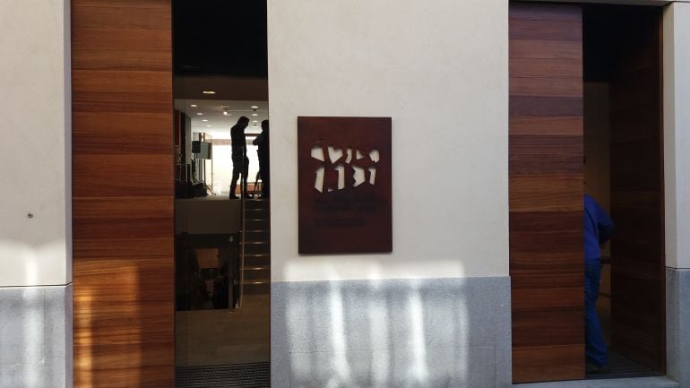 Sede de 'Ávila 1.131', en la calle Caballeros