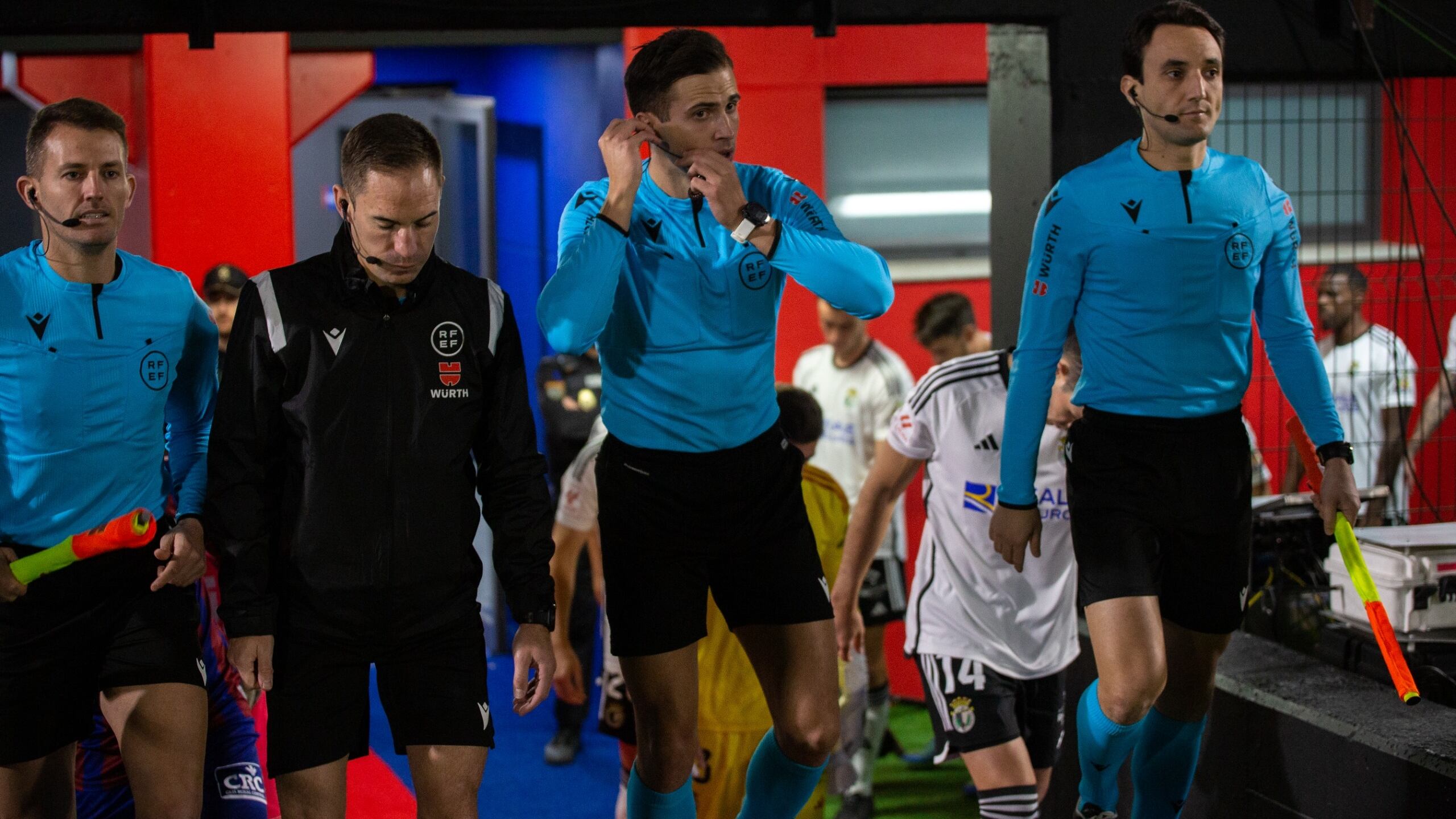 El jienense José Luis Muñoz Mansilla antes de comenzar el encuentro entre el Eldense y el Burgos