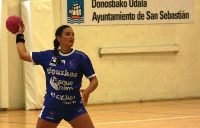 La zarauztarra, Maialen Mujika se mide a su ex equipo en Bidebieta