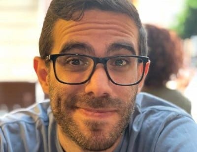 El ganador del premio, dotado con 1.250 euros, es el periodista de El Confidencial, Guillermo Cid