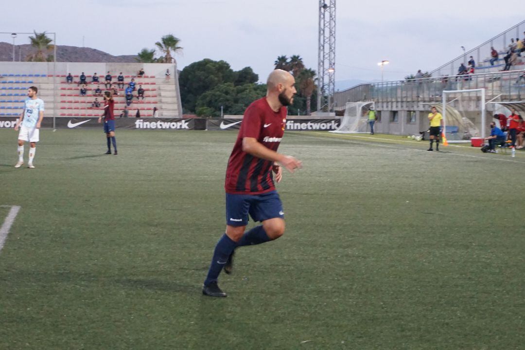 José Antonio Prieto debutó con el Eldense ante el Olimpic de Xàtiva