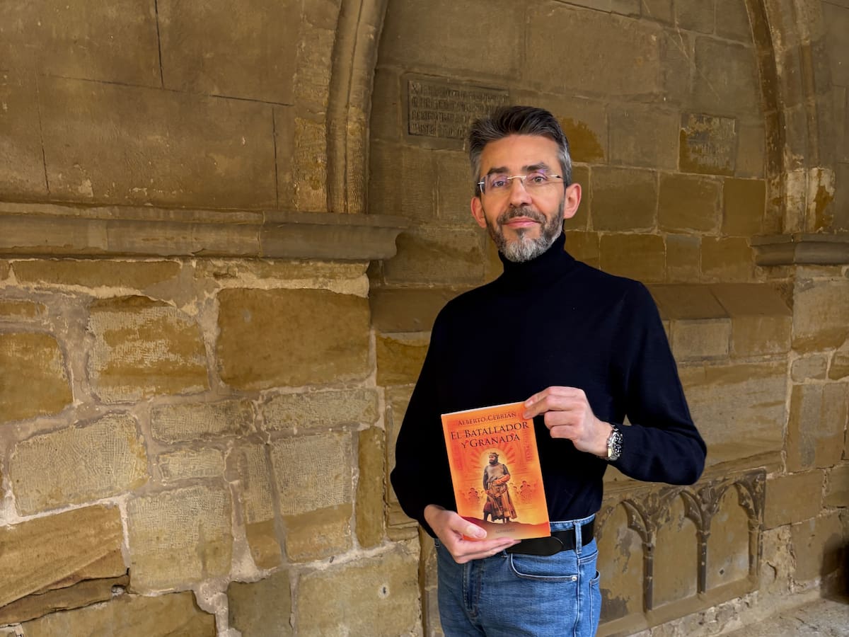 Alberto Cebrián presenta la novela "El Batallador y Granada" en Monzón