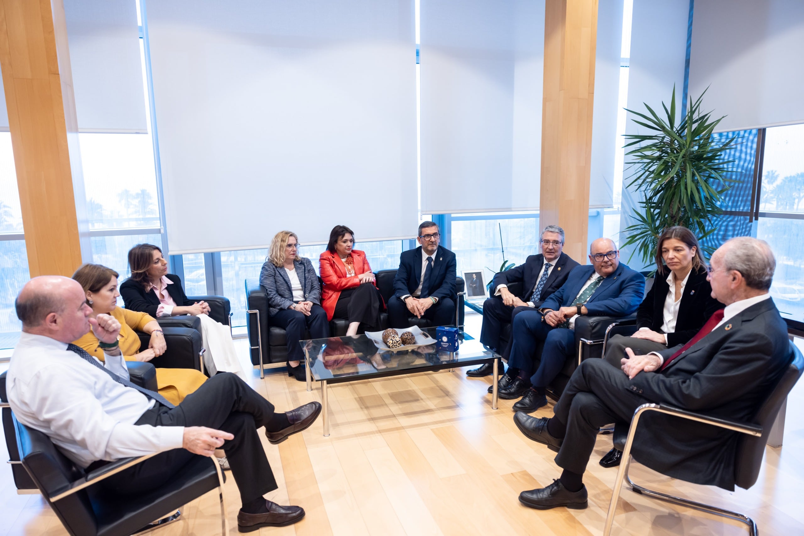 Alcaldes de Málaga reunidos en la Diputación Provincial