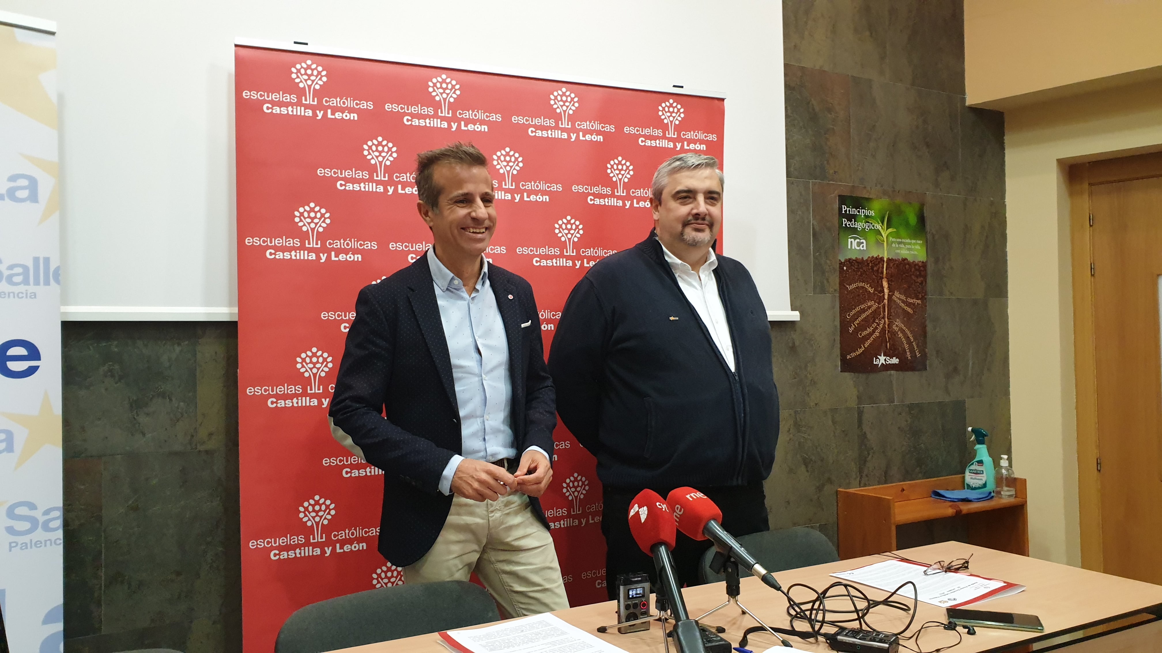 Leandro Roldán, secretario de Escuelas Católicas en Castilla y León (i) y Javier Abad, delegado provincial de Escuelas Católicas