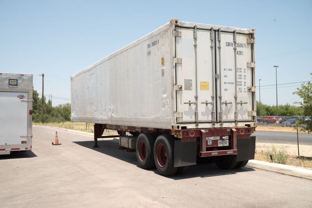 Camión frigorífico adquirido por las autoridades sanitarias de San Antonio (Texas, EEUU), ante el desbordamiento de las morgues de los hospitales.