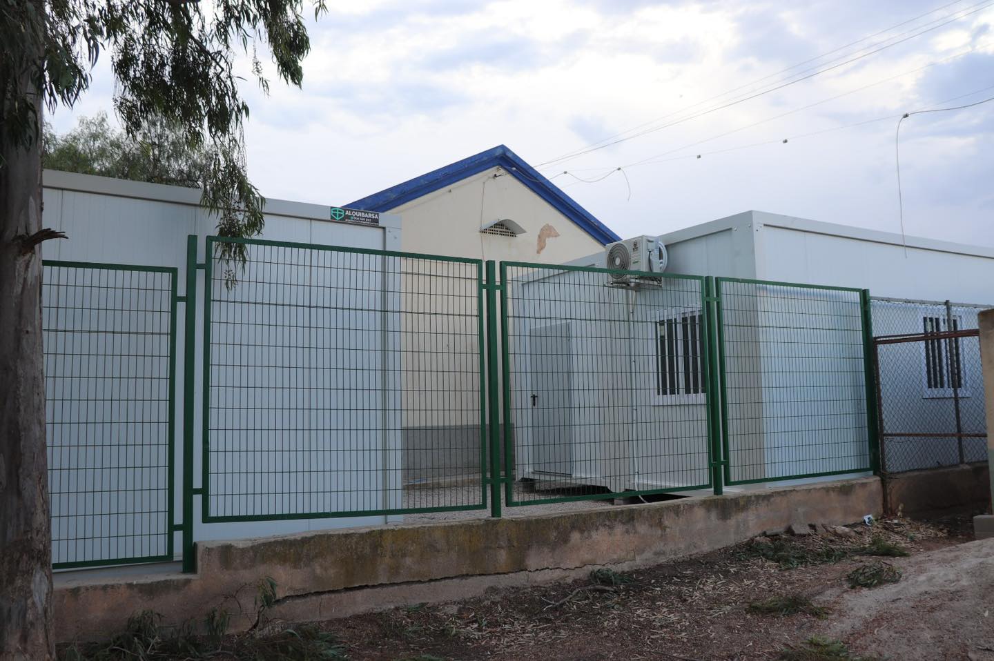 Los alumnos regresan a las aulas en el colegio lorquino de La Campana.