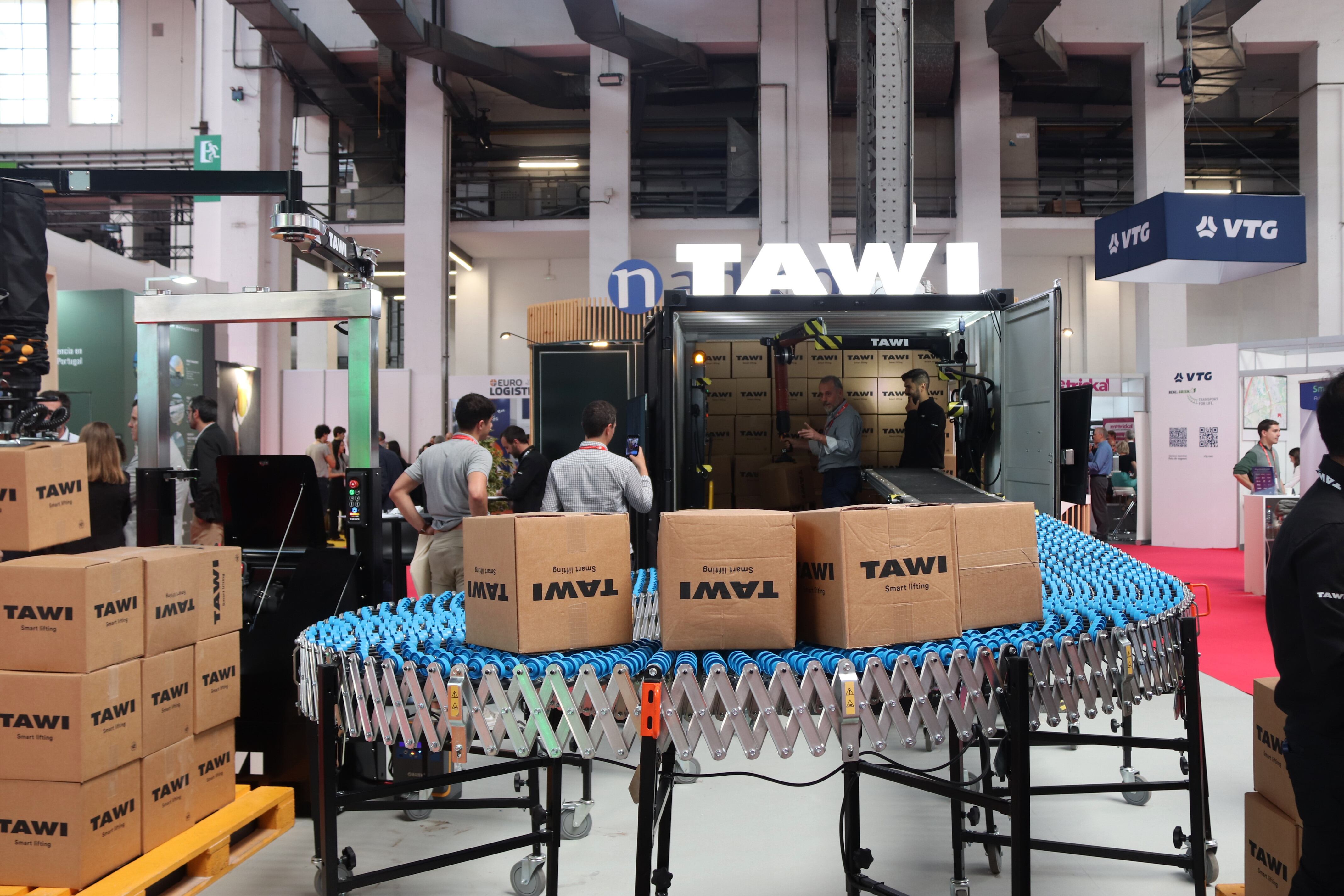 Un exemple de cadena logística exposat al Saló Internacional de Logística (SIL).