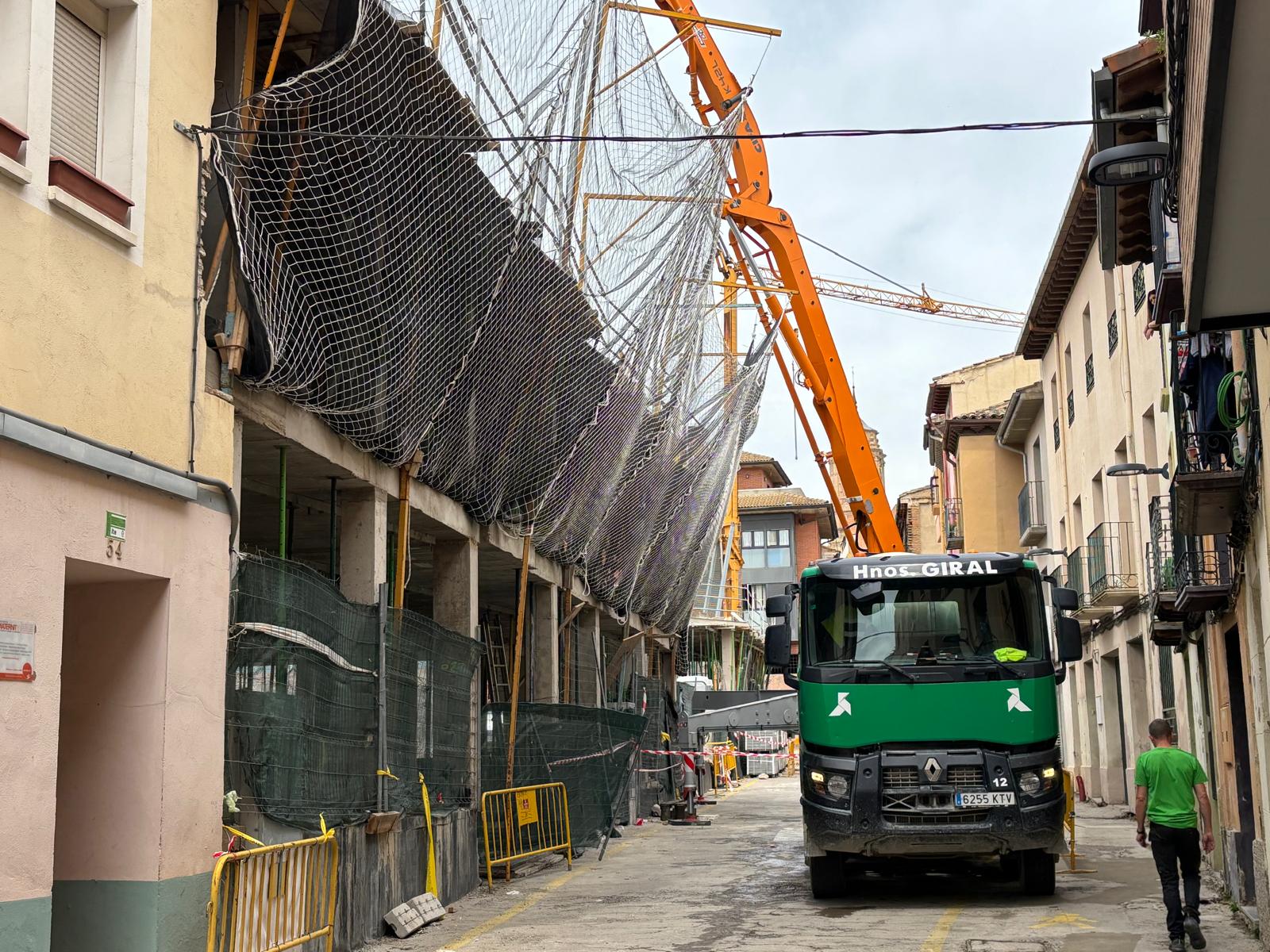 Imagen de uno de los inmuebles en obras en la calle Padre Huesca