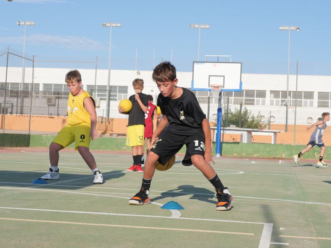 CE Santa Mònica Bàsquet