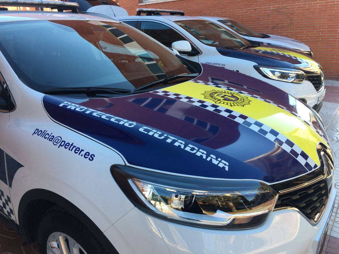 Coches patrullas de la Policía Local de Petrer 