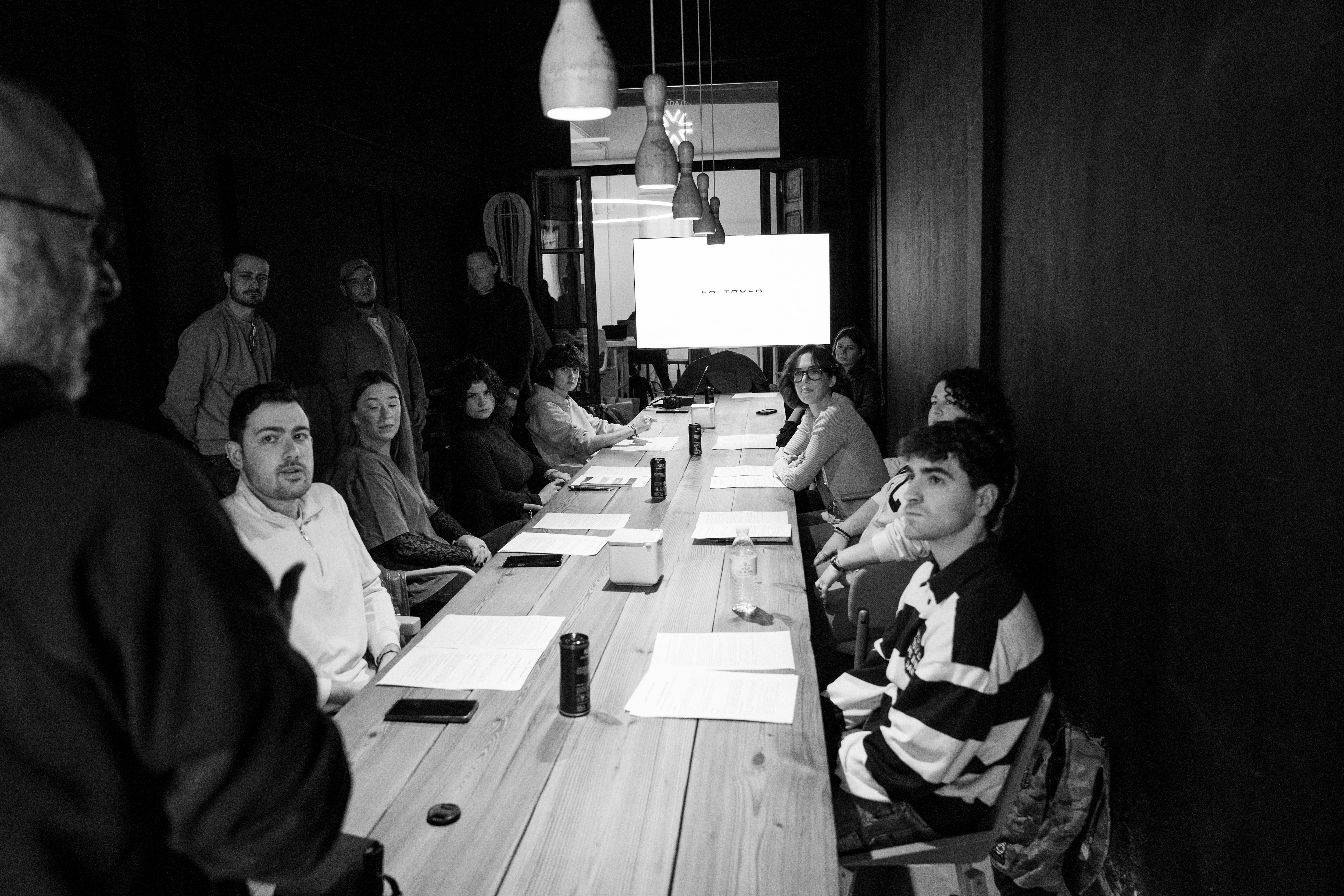 La Taula comenzó este pasado fin de semana el proceso creativo del cartel para las Fiestas de Moros y Cristianos de Alcoy.