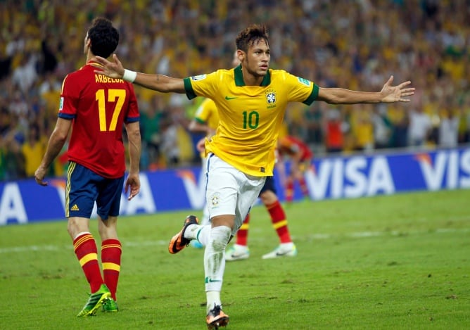 El delantero del Barcelona celebra el segundo gol de la final de Copa Confederaciones ante España