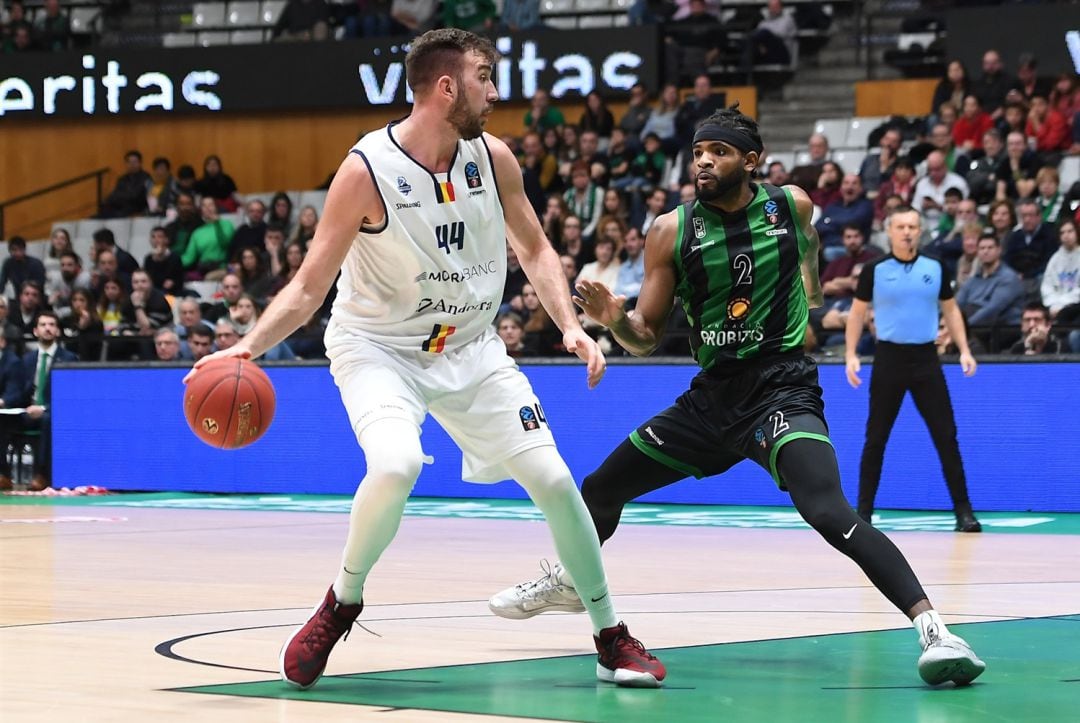 Dejan Musli al partit d&#039;anada del top16 de l&#039;Eurocup contra el Joventut de Badalona. 