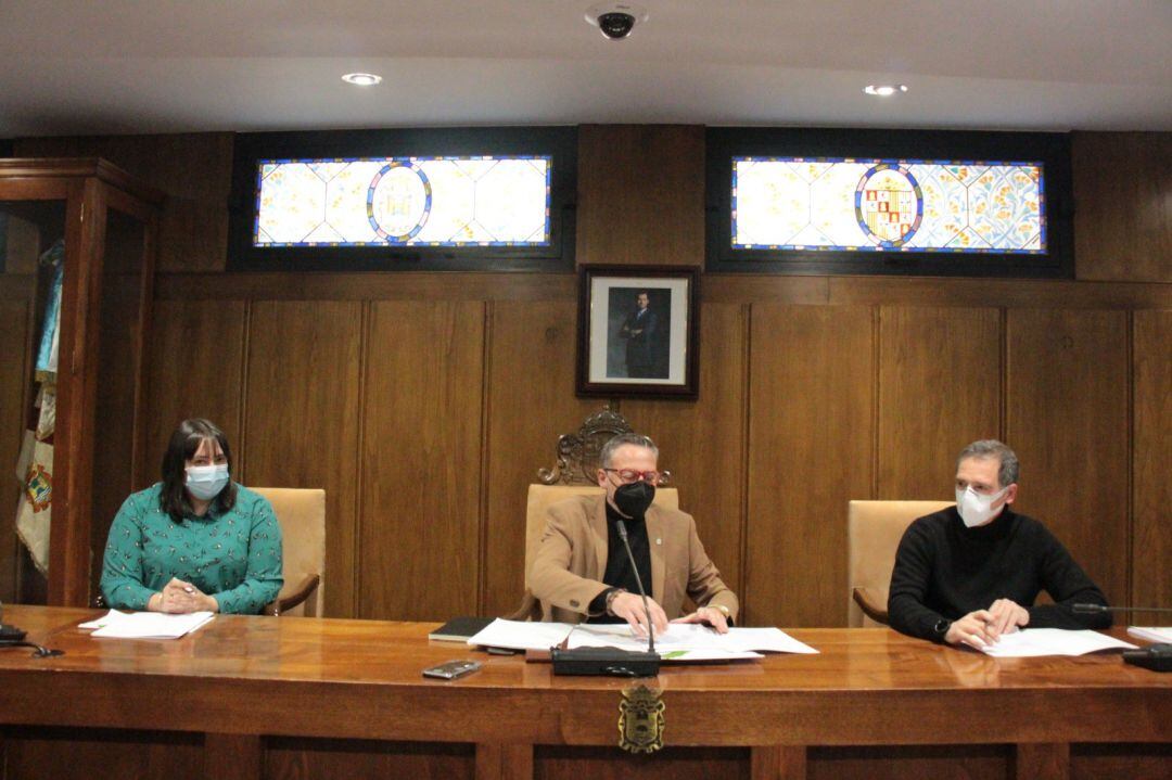 El concejal de Transporte, José Antonio Cartón presenta el nuevo servicio de autobuses