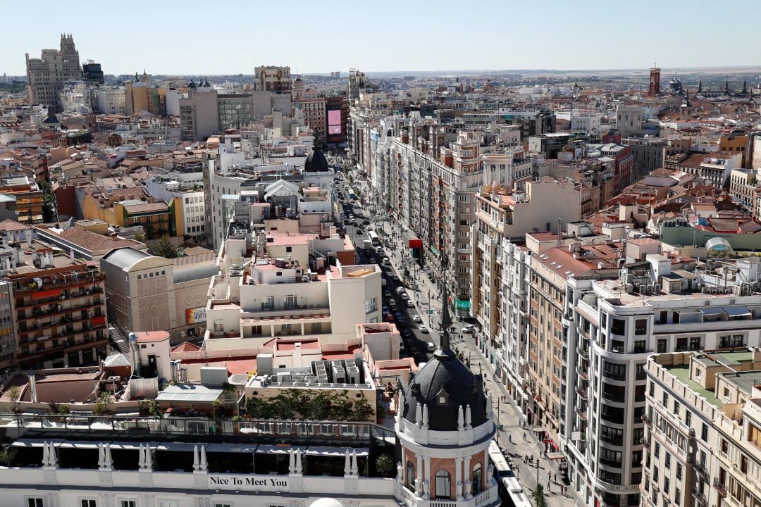 Vista de la calle Gran Vía de Madrid, desde plaza de España hasta Callao.