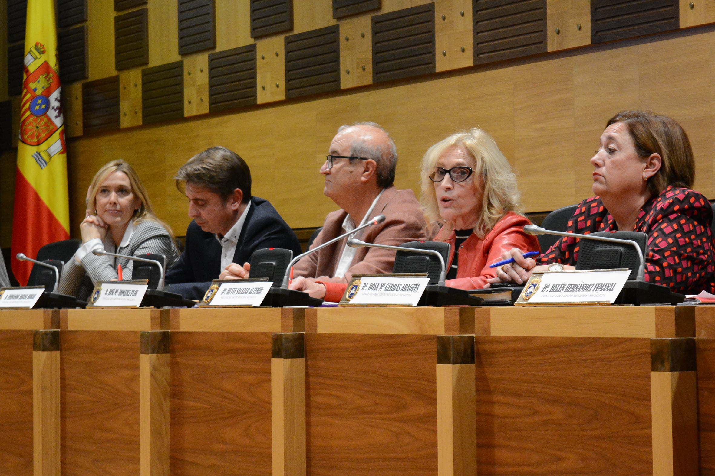 Parte del grupo socialista en el Ayuntamiento de Huesca