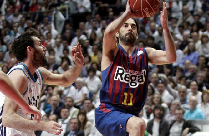 Las estrellas del Real Madrid y el Barcelona, mano a mano en el segundo partido de la final de la Liga Endesa.