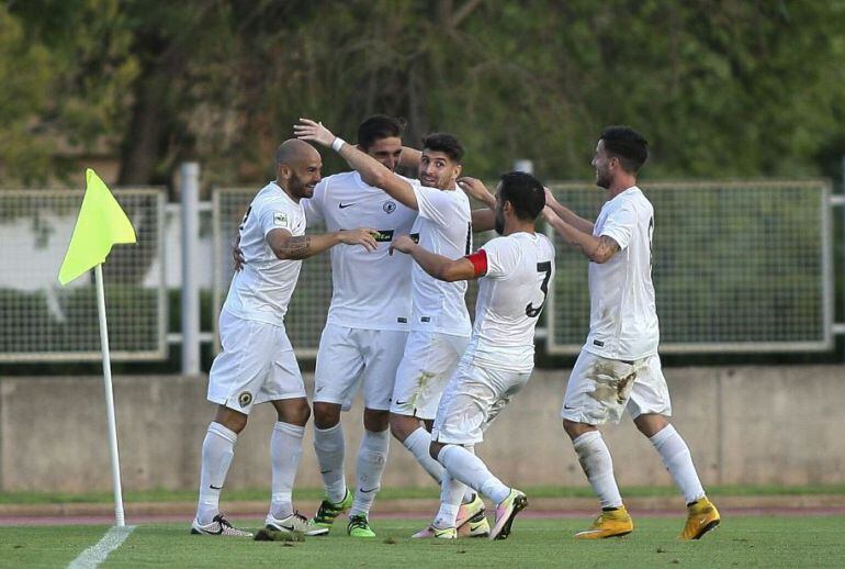 Chechu, JAvi Flores, Nieto, Peña y Miñano, celebran el gol anotado en Liga